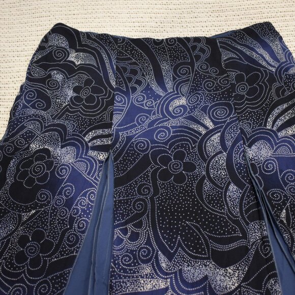 Vintage Tribal blue patterned skirt - Picture 2 of 8